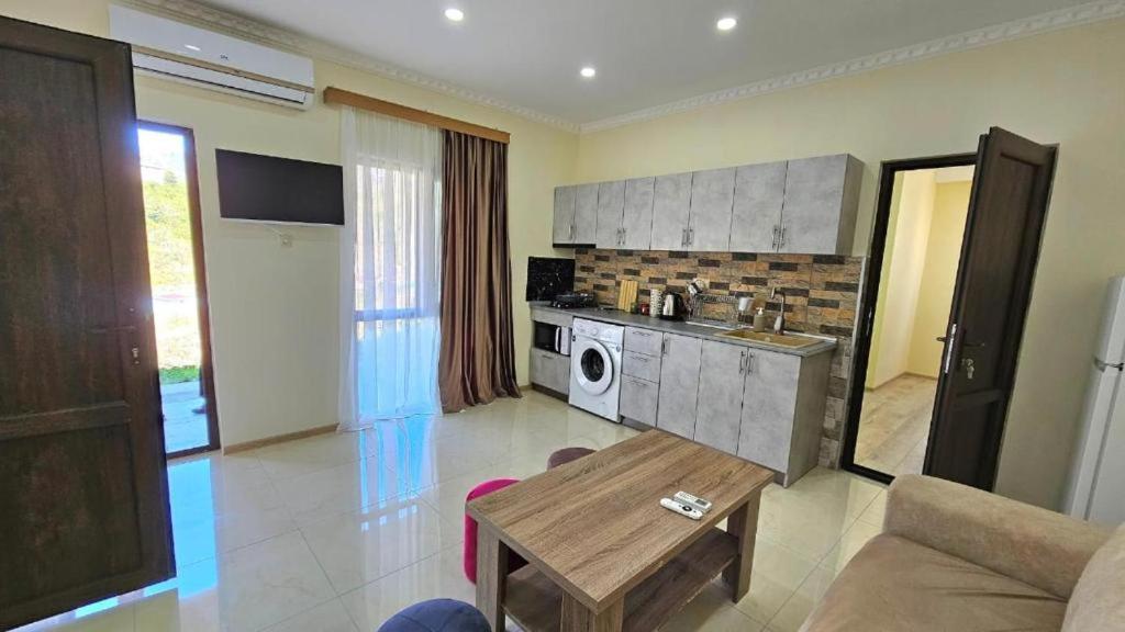KhalaGuest Hause Giorgi,Kobuleti- Xalaアパートメント エクステリア 写真